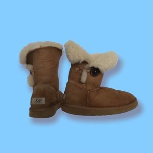 UGG Women's Classic Winter Boots